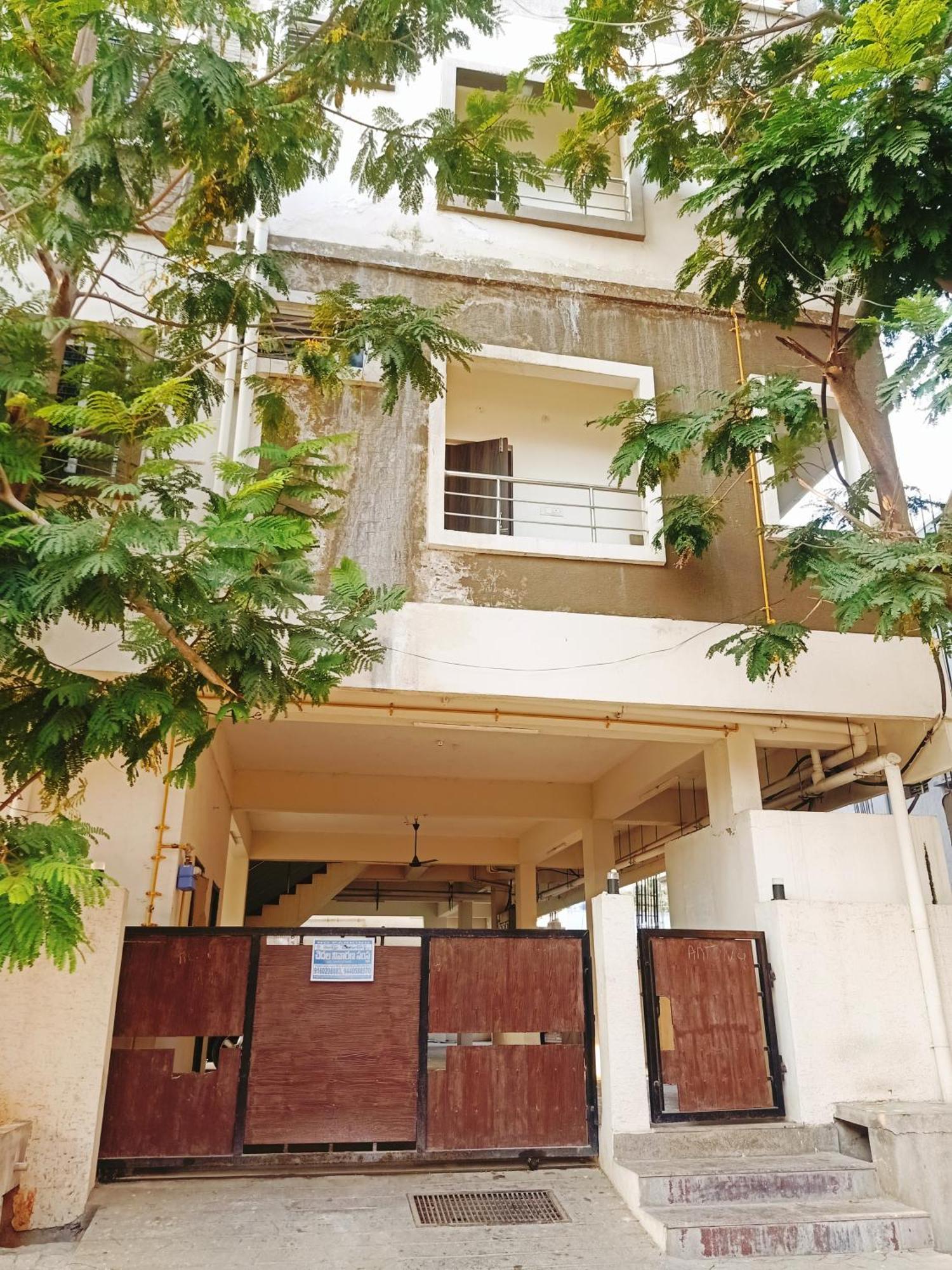 Garuda Grand Apartment Tirupati Exterior photo